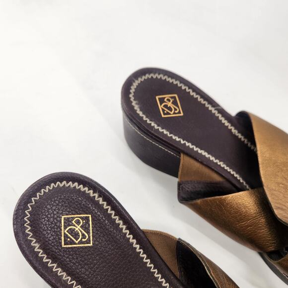 Donald J. Pliner Leather Wedge Slides Size 11 Bronze Slip On Sandal Comfort Luxe - Picture 5 of 8